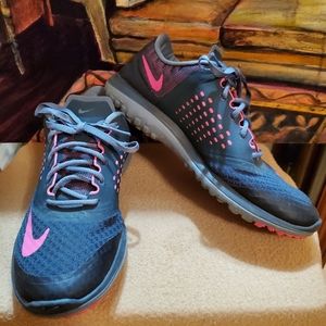 Nike Womens FS Lite Run 2 684667-005 Black Pink Running Shoes